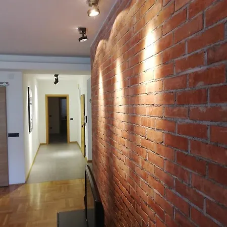 Debar Maalo Lux Апартаменти